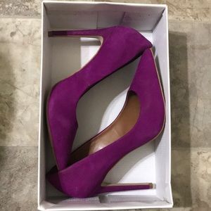 Steve Madden size 8.5 Purple Nubuck Proto